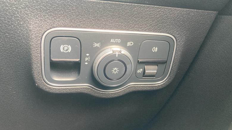 Mercedes-Benz GLB 200 AMG Line Executive 5dr 7G-Tronic Petrol Estate